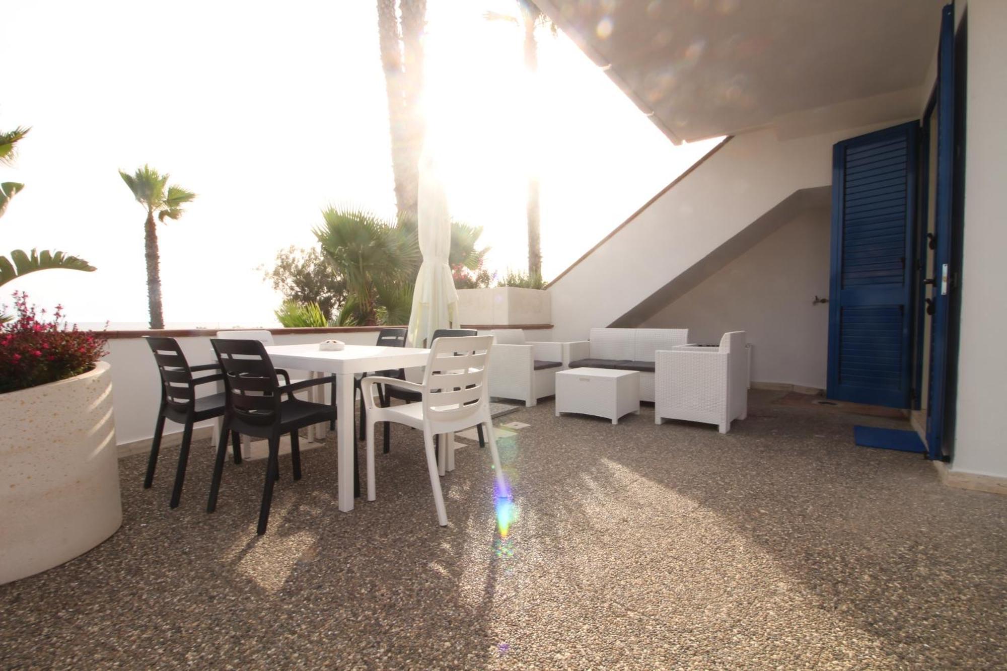Residence Mare Azzurro Torre San Giovanni Ugento Bagian luar foto