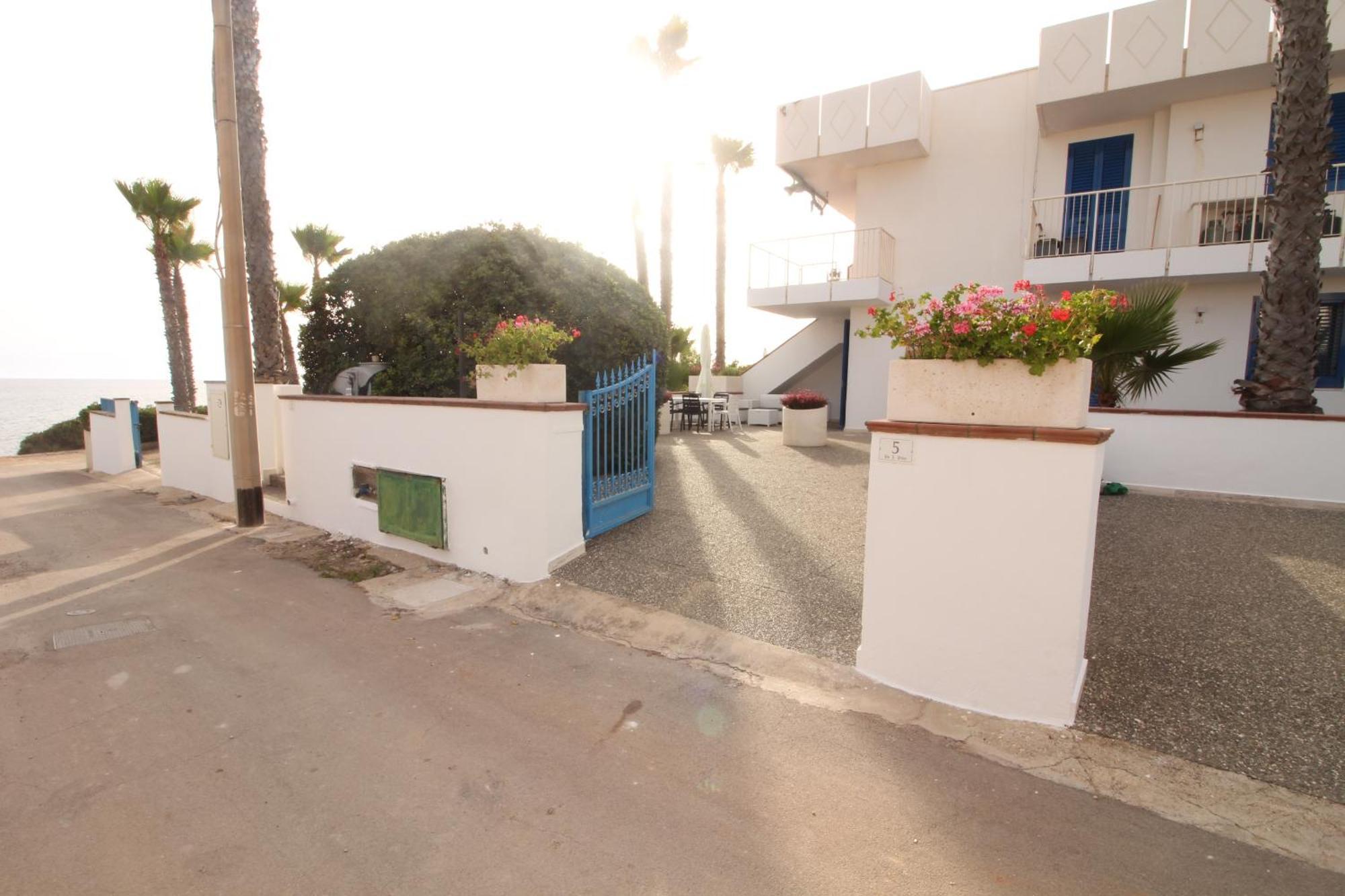 Residence Mare Azzurro Torre San Giovanni Ugento Bagian luar foto