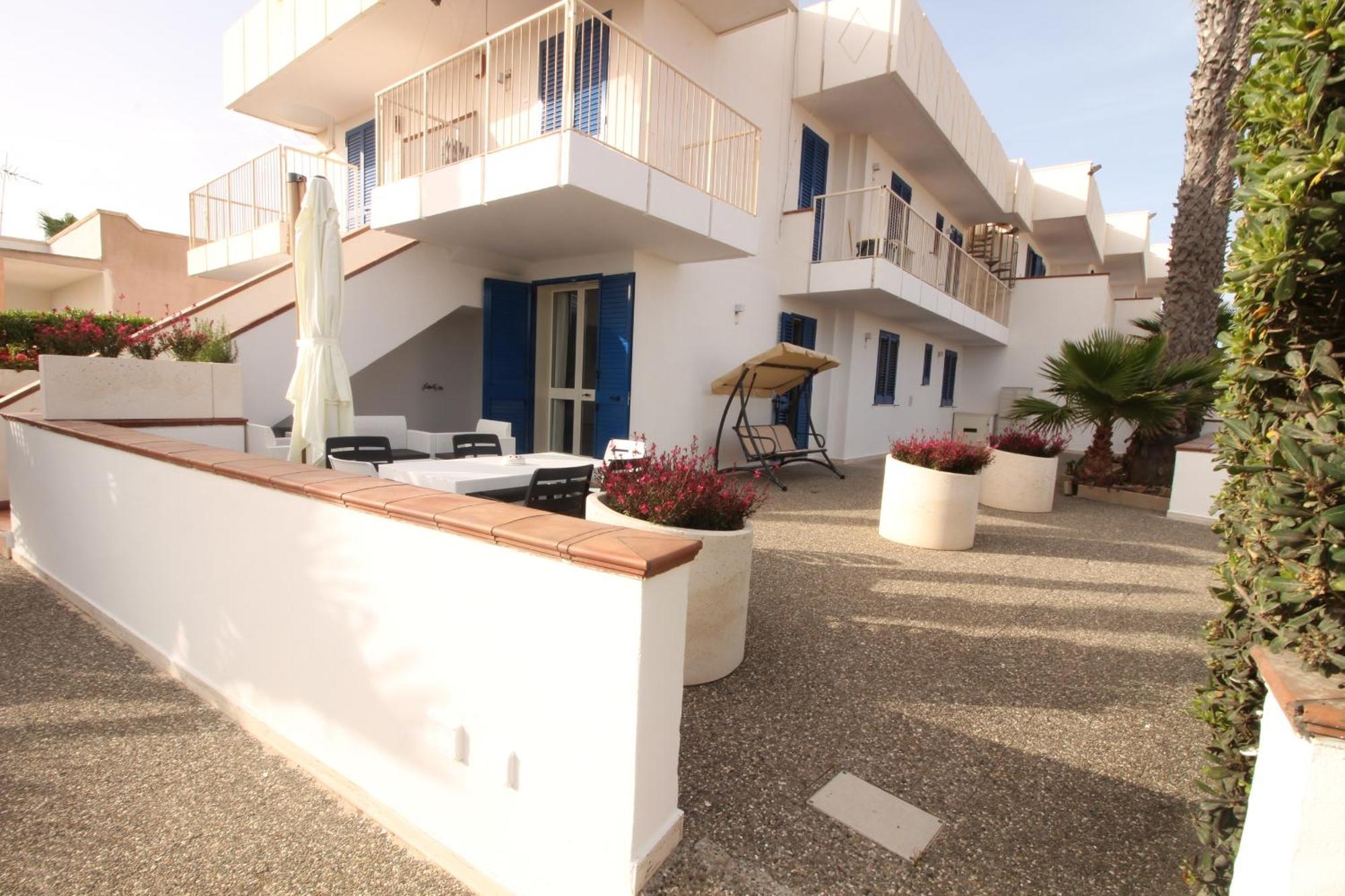 Residence Mare Azzurro Torre San Giovanni Ugento Bagian luar foto