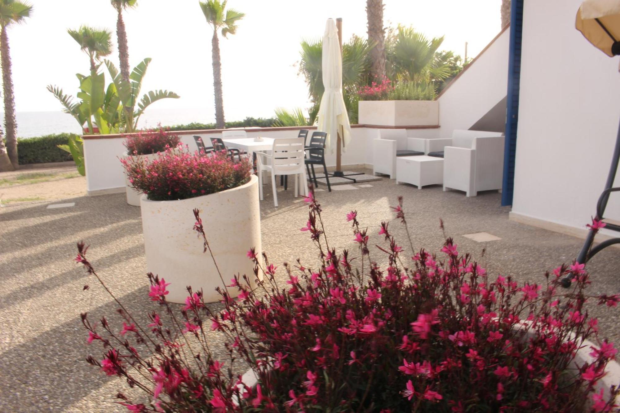 Residence Mare Azzurro Torre San Giovanni Ugento Bagian luar foto