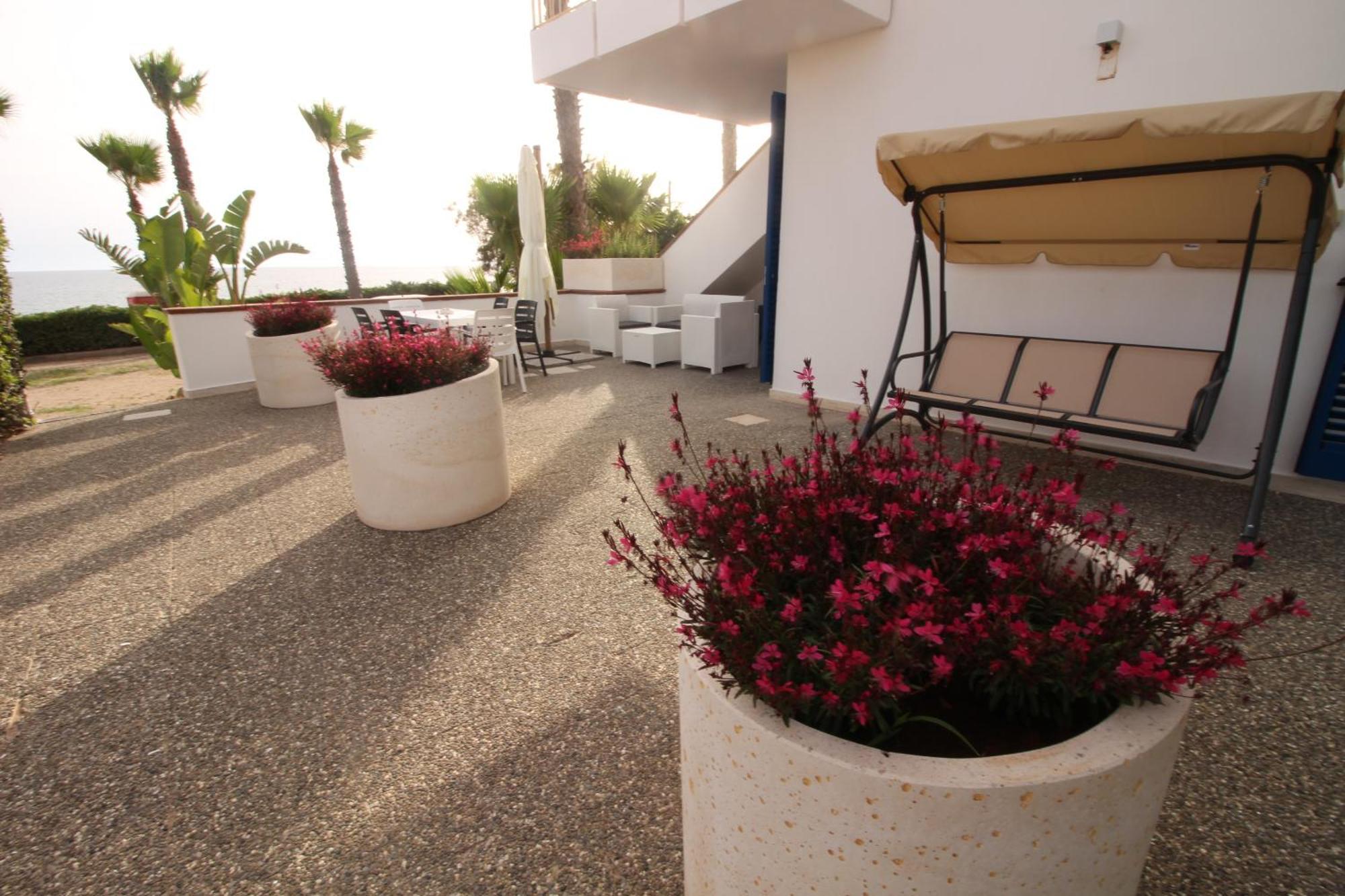 Residence Mare Azzurro Torre San Giovanni Ugento Bagian luar foto