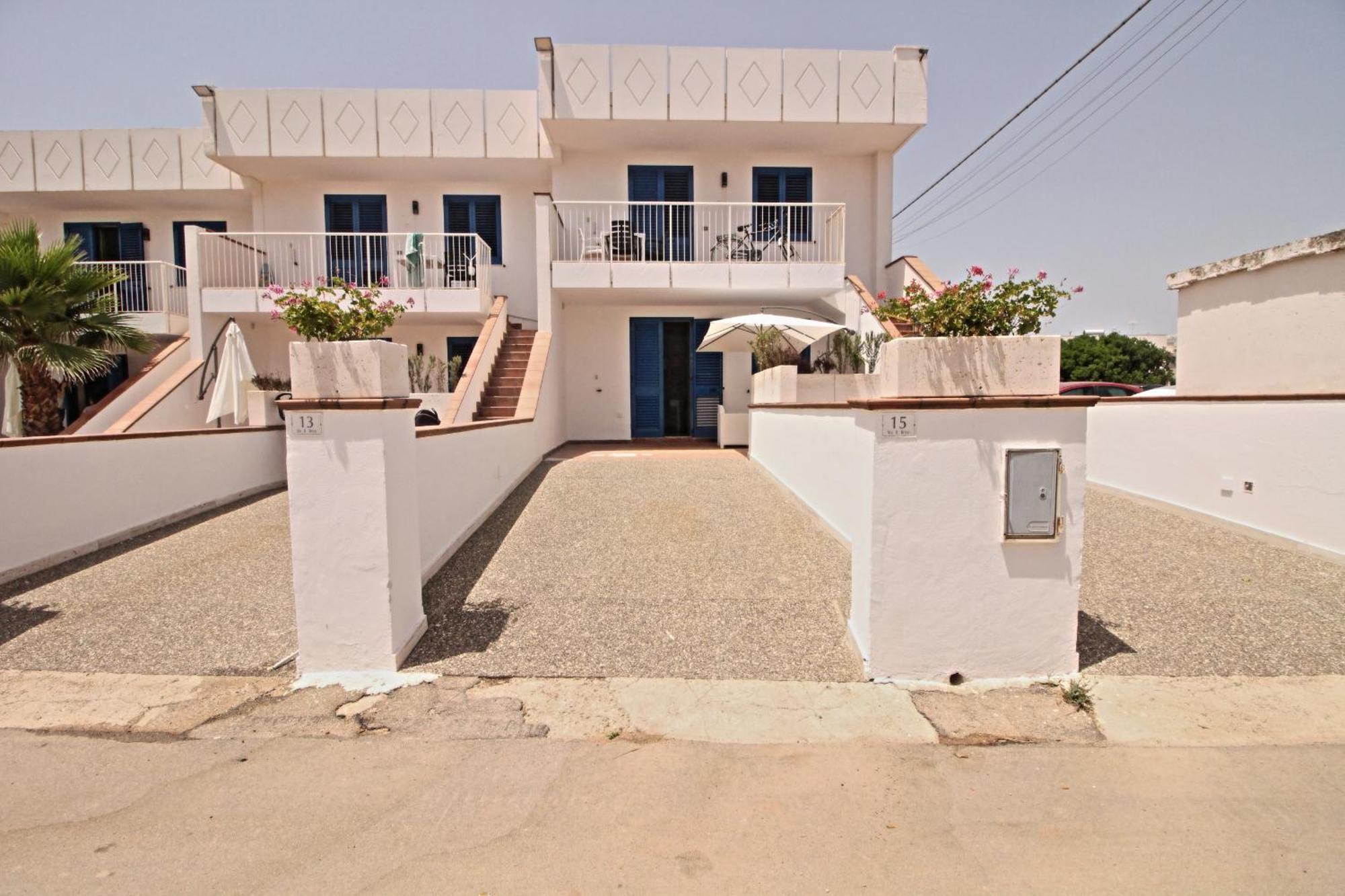 Residence Mare Azzurro Torre San Giovanni Ugento Bagian luar foto